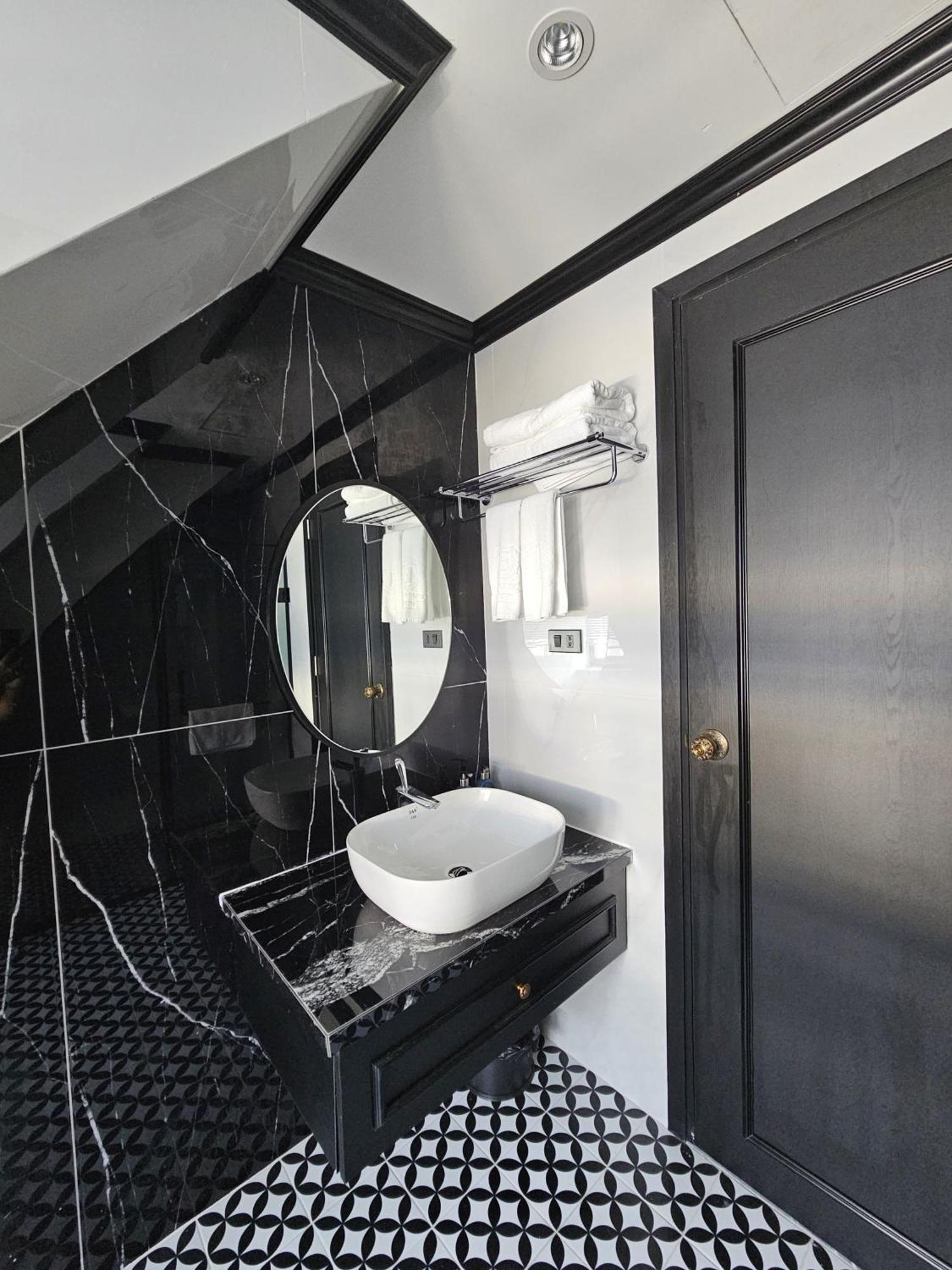 Elegant Boutique Hotel Hạ Long Zimmer foto